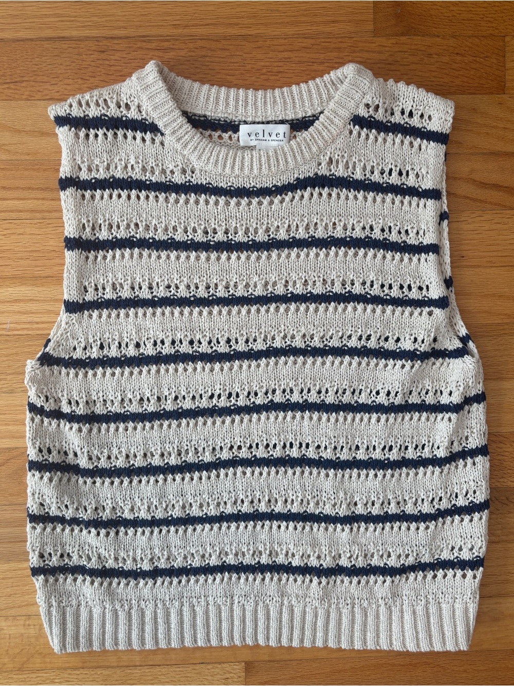 Velvet by Graham & Spencer Cream Knit Top with Navy Trim